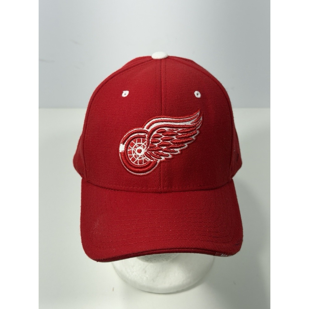 VTG Detroit Red Wings Hat NHL Zephyr Fitted Cap Size L/XL Wool Embroidered